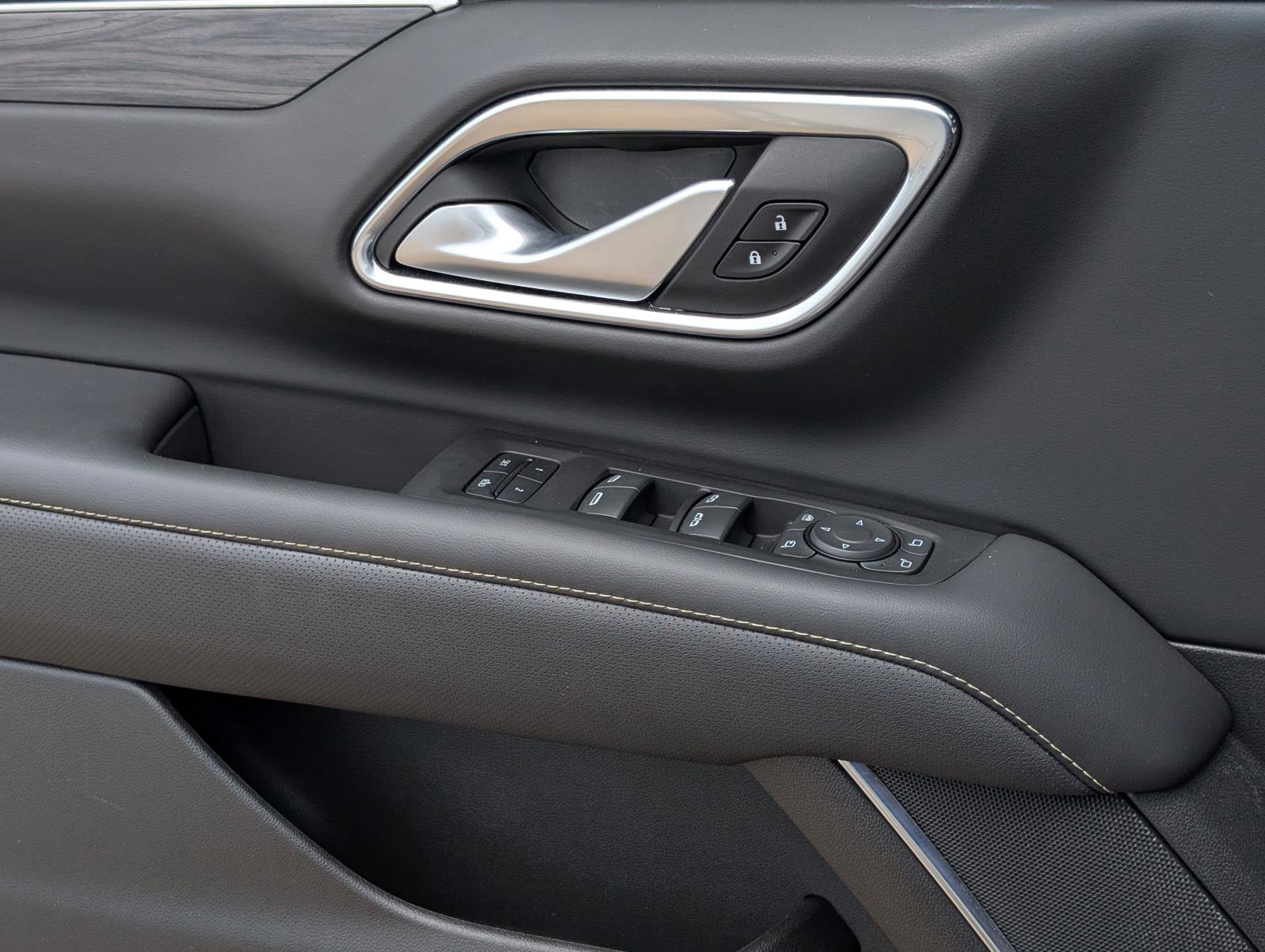 2022 Gmc Yukon SLT photo 23