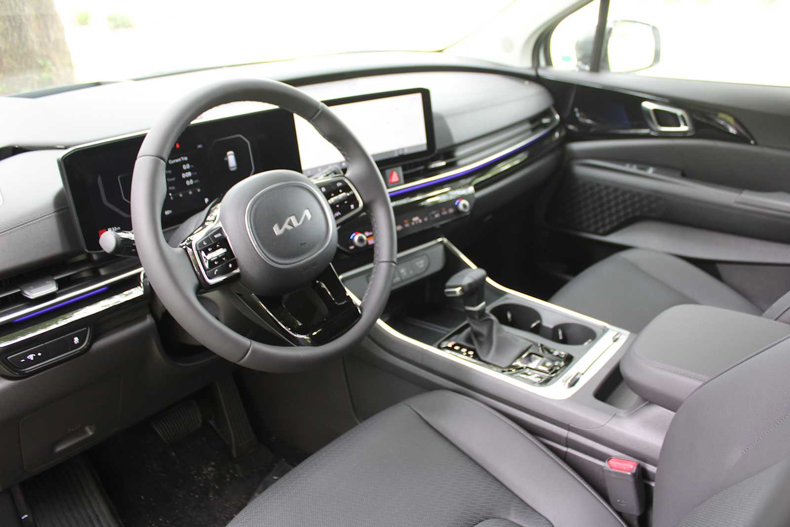 2025 Kia Carnival SX Prestige photo 27