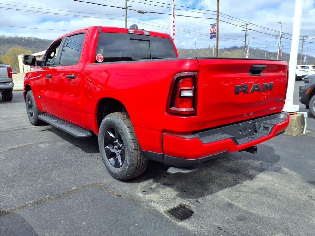 2025 Ram 1500 Tradesman photo 3