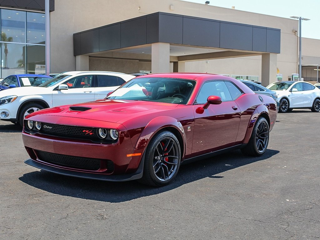 2021 Dodge Challenger R/T Scat Pack Widebody photo 3