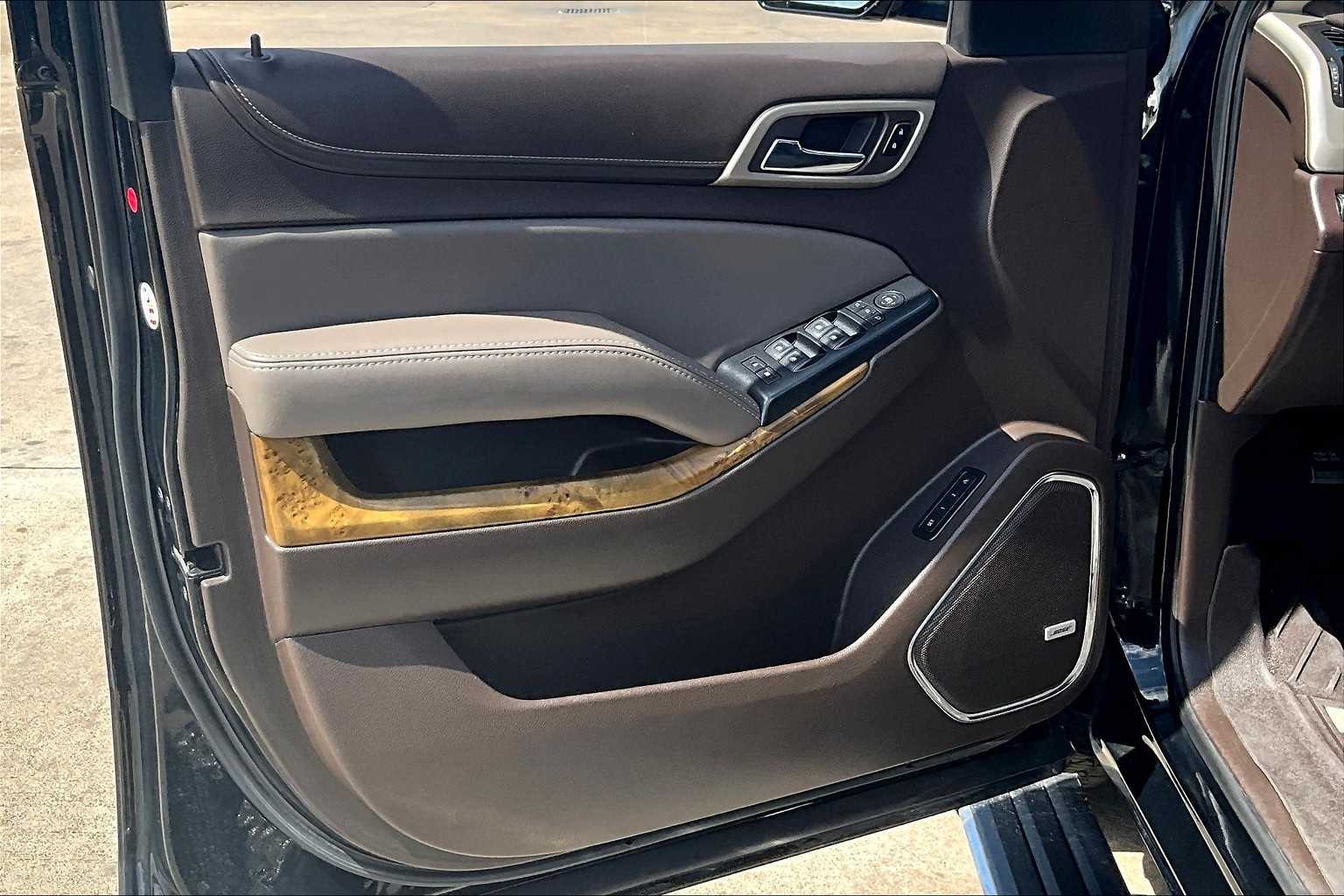 2017 Gmc Yukon Denali photo 21