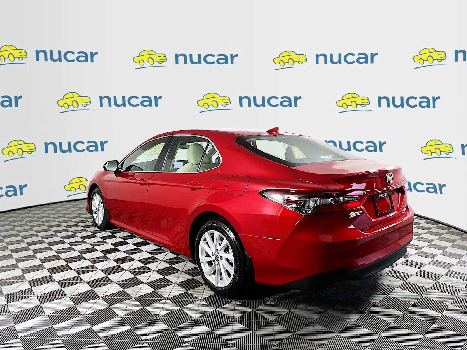 2023 Toyota Camry LE photo 4