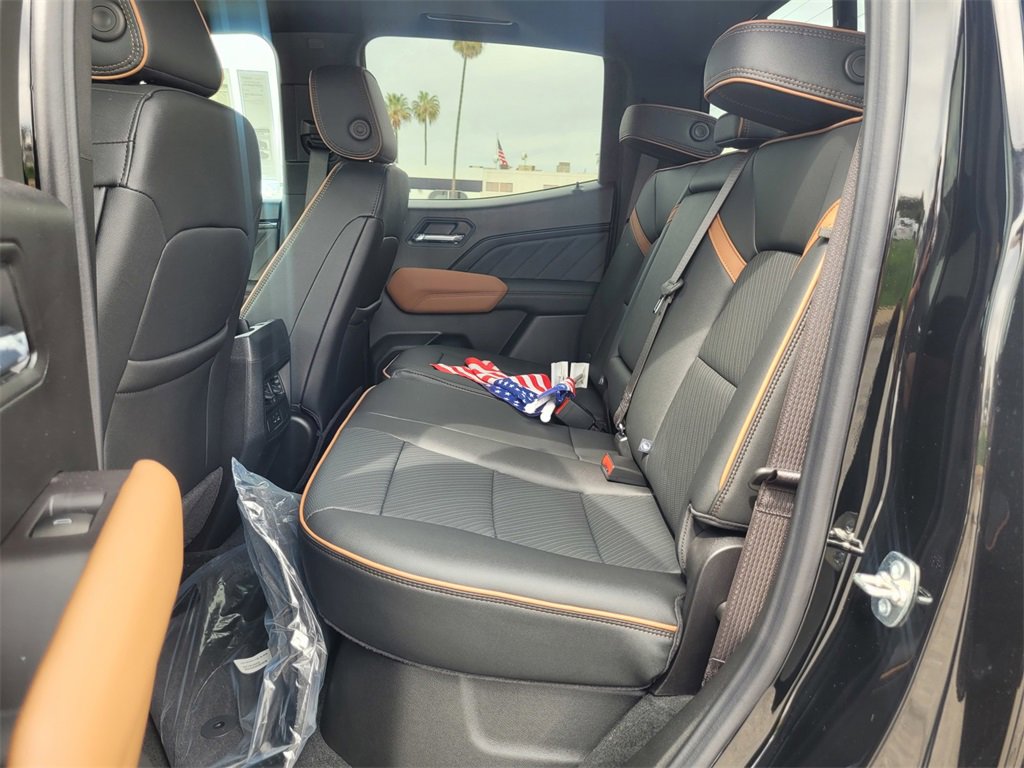 2025 Gmc Canyon AT4 photo 9