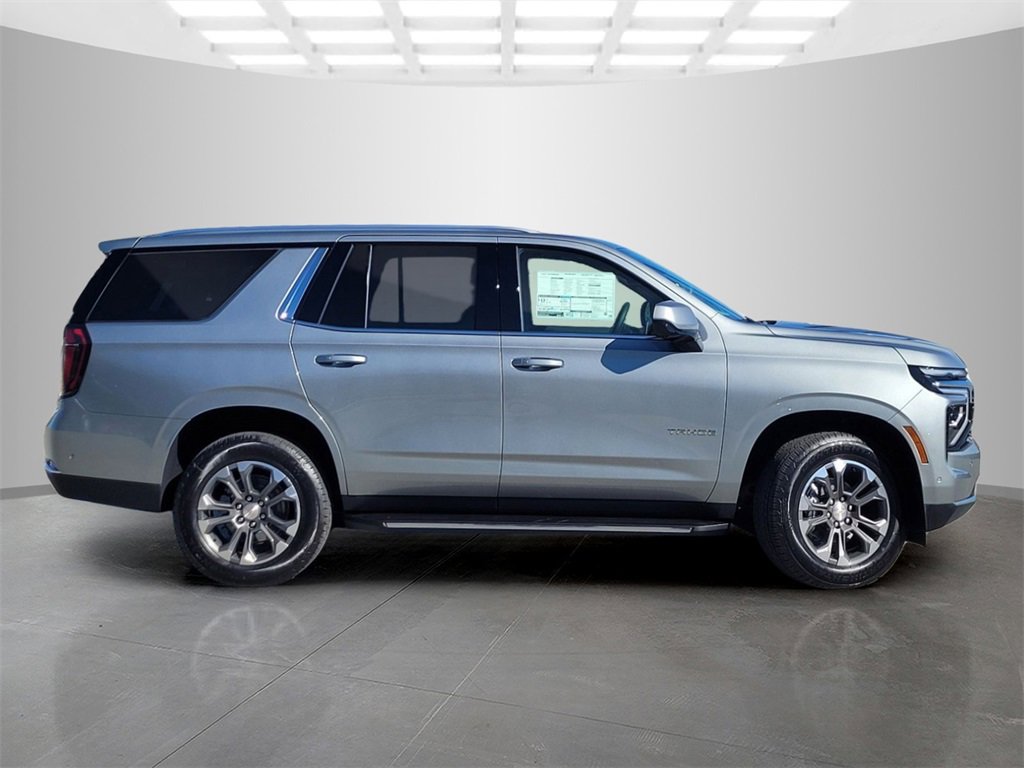 2026 Chevrolet Tahoe LS photo 3