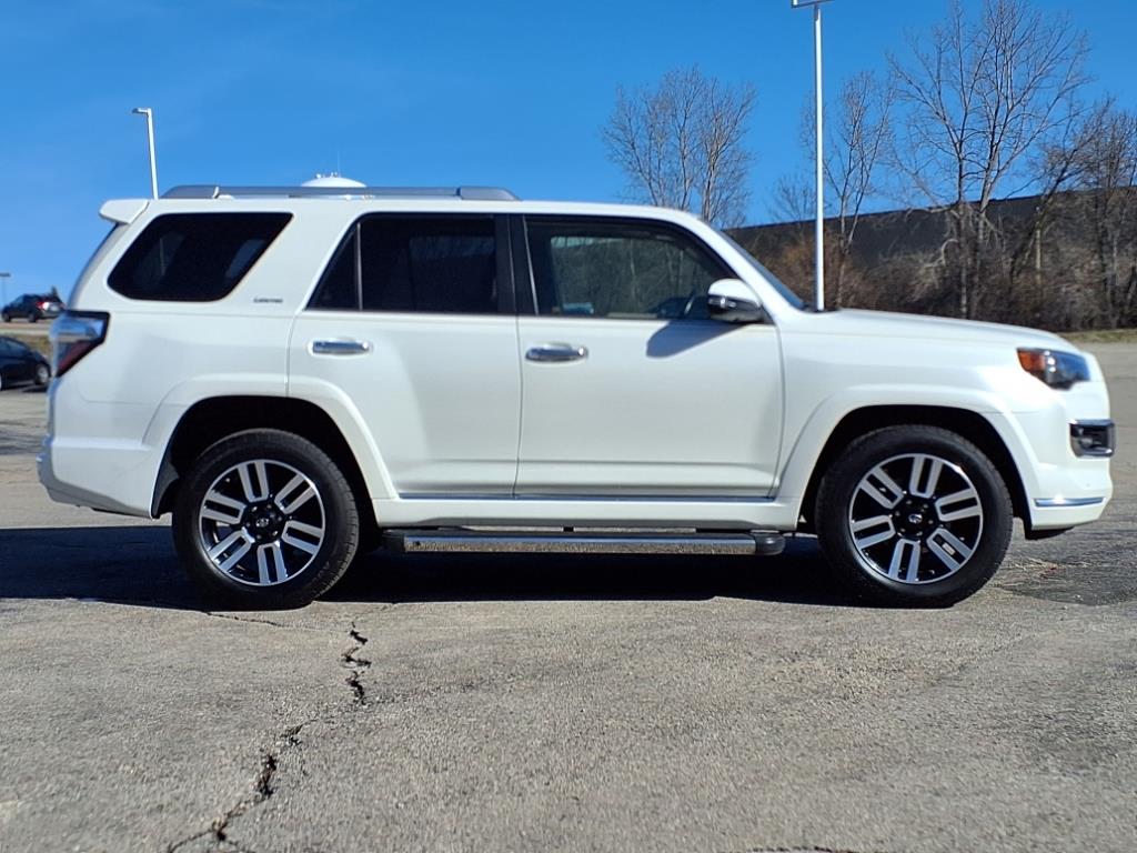 2021 Toyota 4Runner Limited photo 2