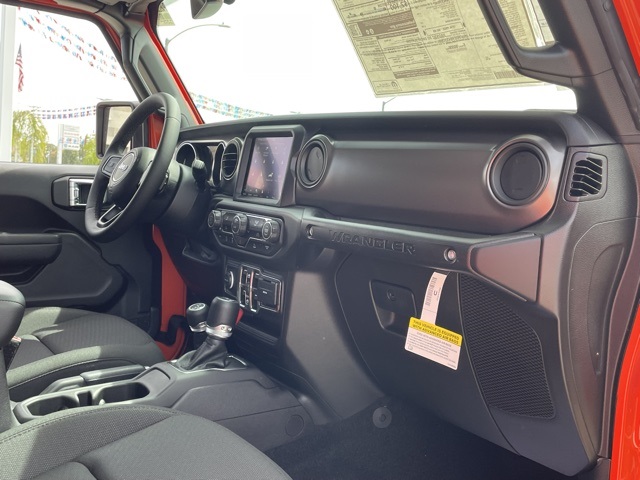 2023 Jeep Wrangler Sport S photo 18