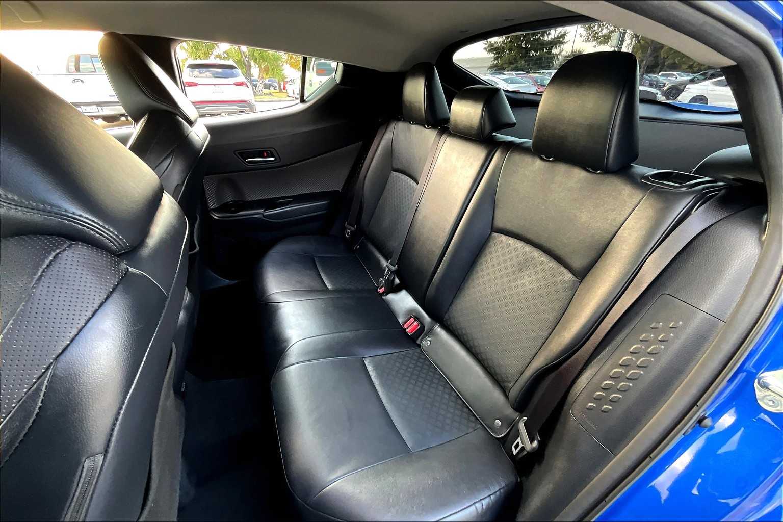 2020 Toyota C-HR Limited photo 19