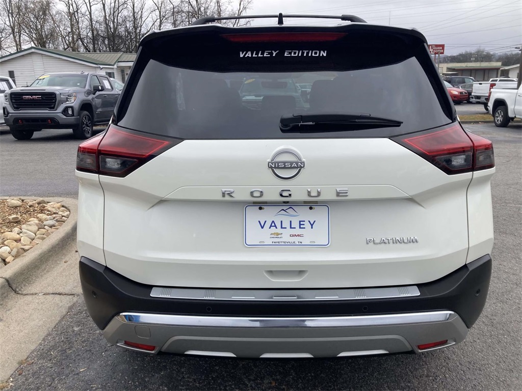 2022 Nissan Rogue Platinum photo 3