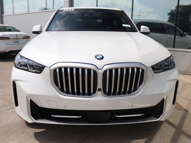 2025 Bmw X5 xDrive40i photo 2