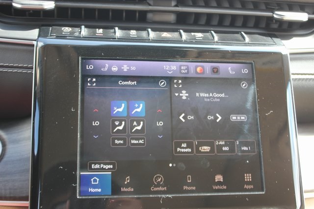 2022 Jeep Grand Cherokee Limited photo 3