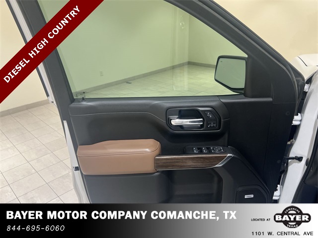 2022 Chevrolet Silverado 1500 High Country photo 17