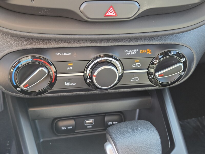 2025 Kia Soul LX S photo 12
