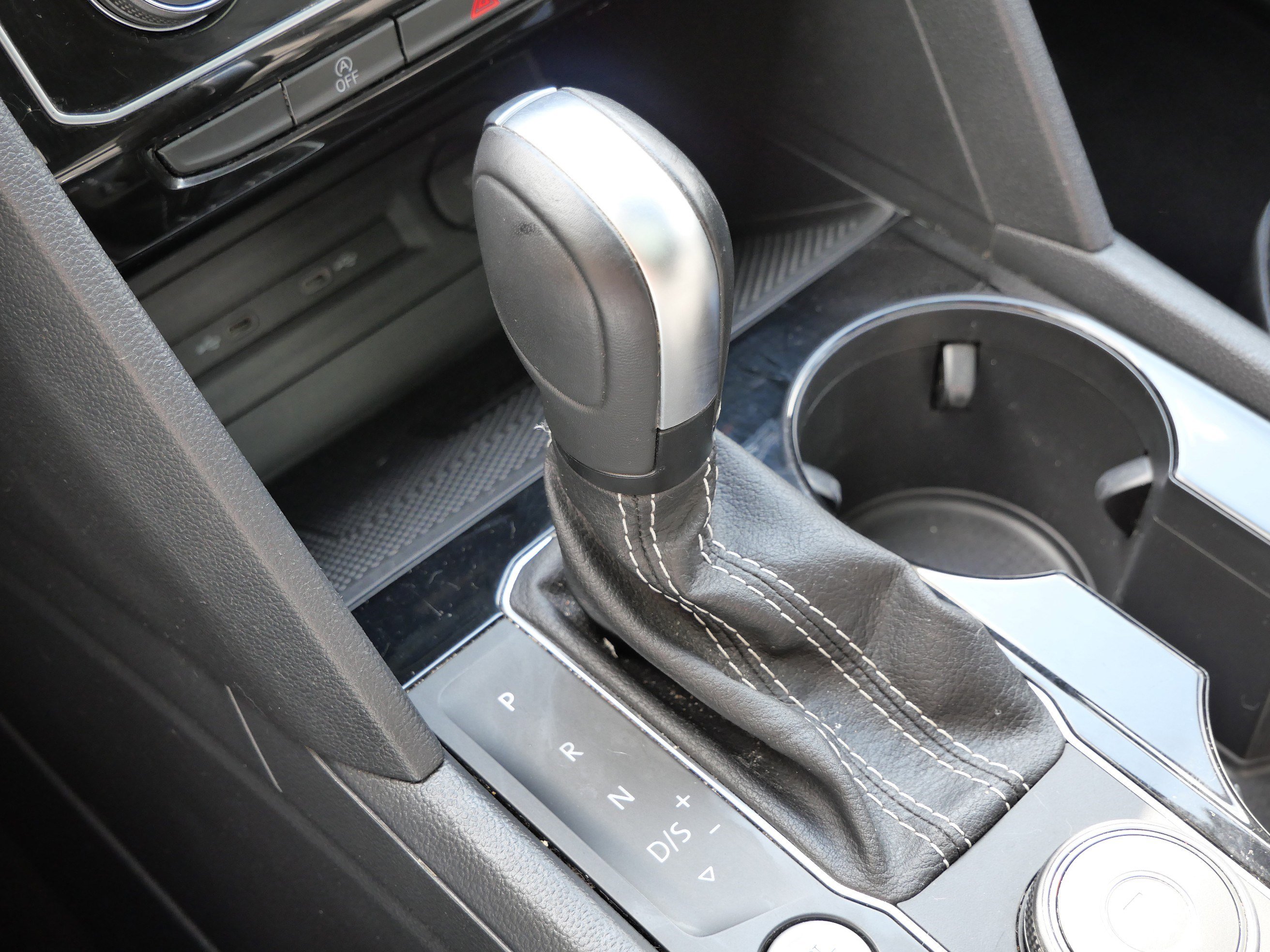 2022 Volkswagen Atlas V6 SE Technology photo 24