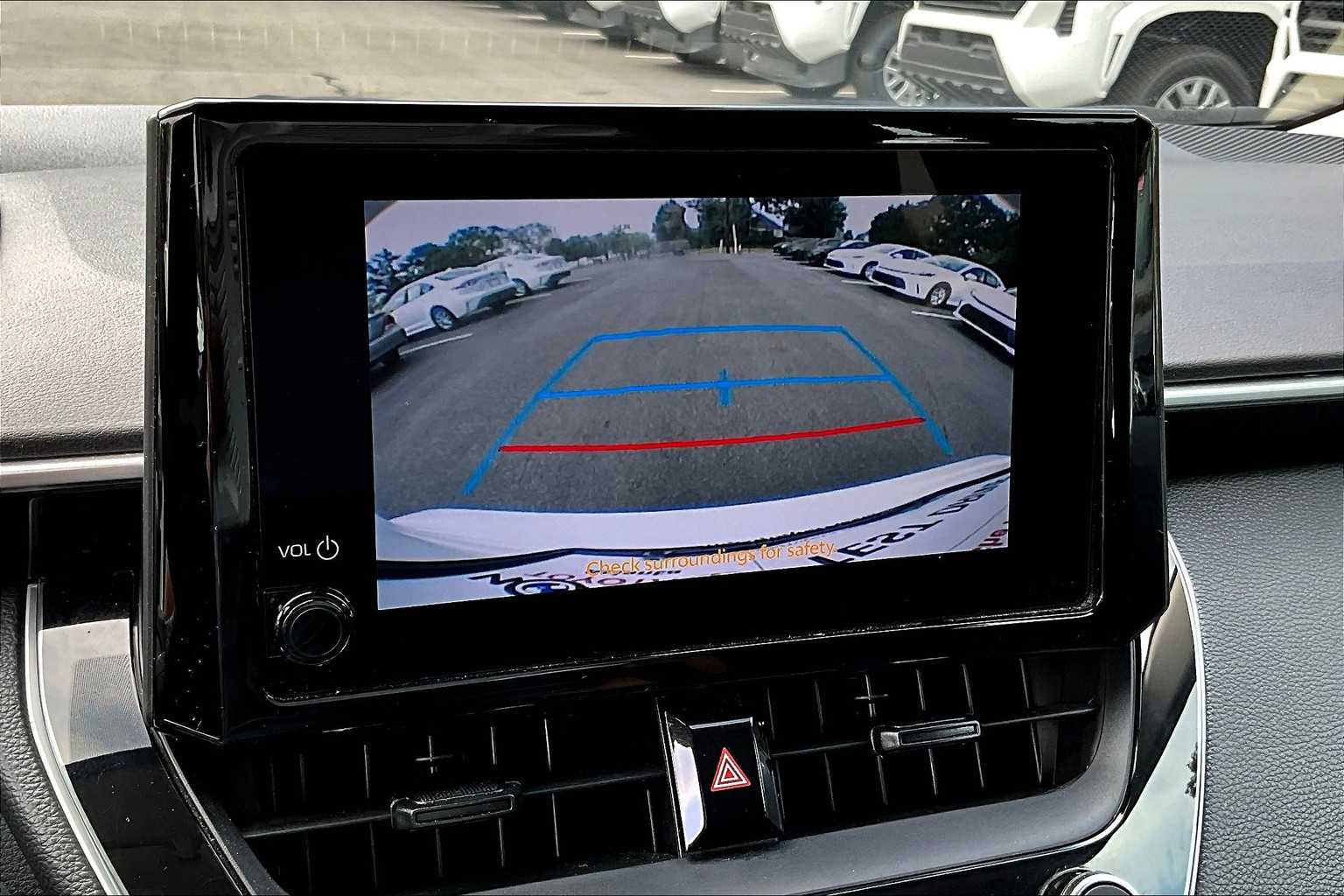 2023 Toyota Corolla LE photo 24