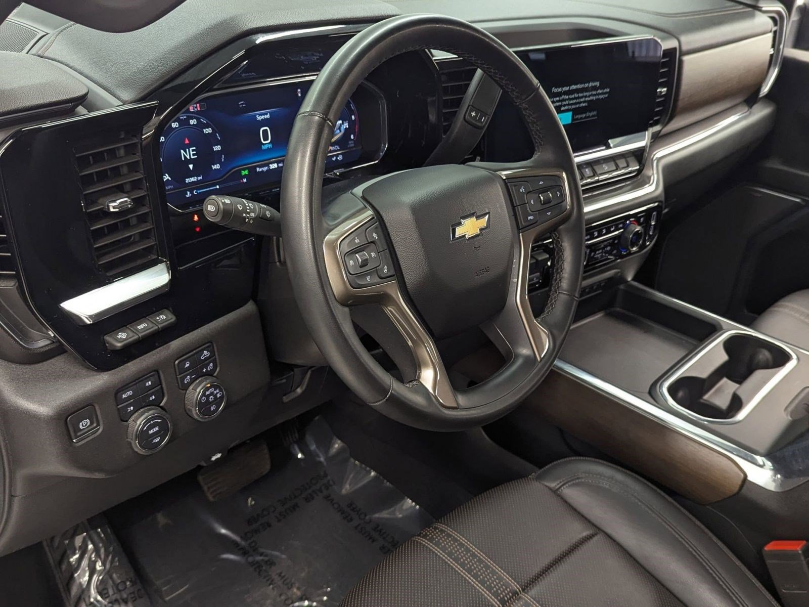 2024 Chevrolet Silverado 2500HD High Country photo 3