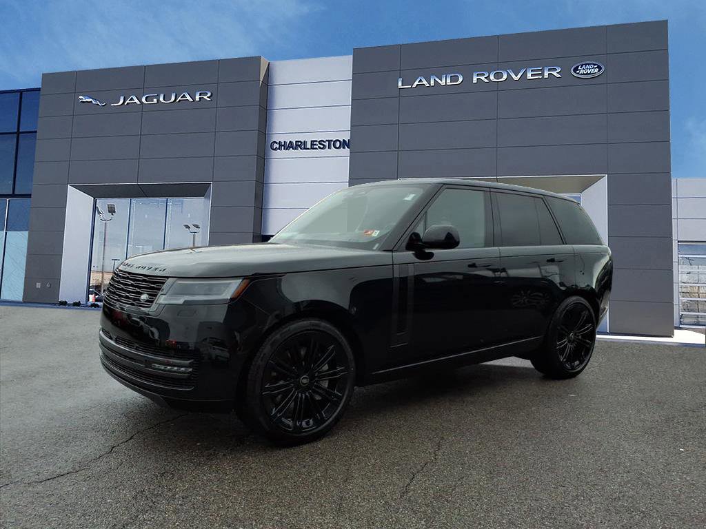 2025 Land Rover Range Rover SE's photo