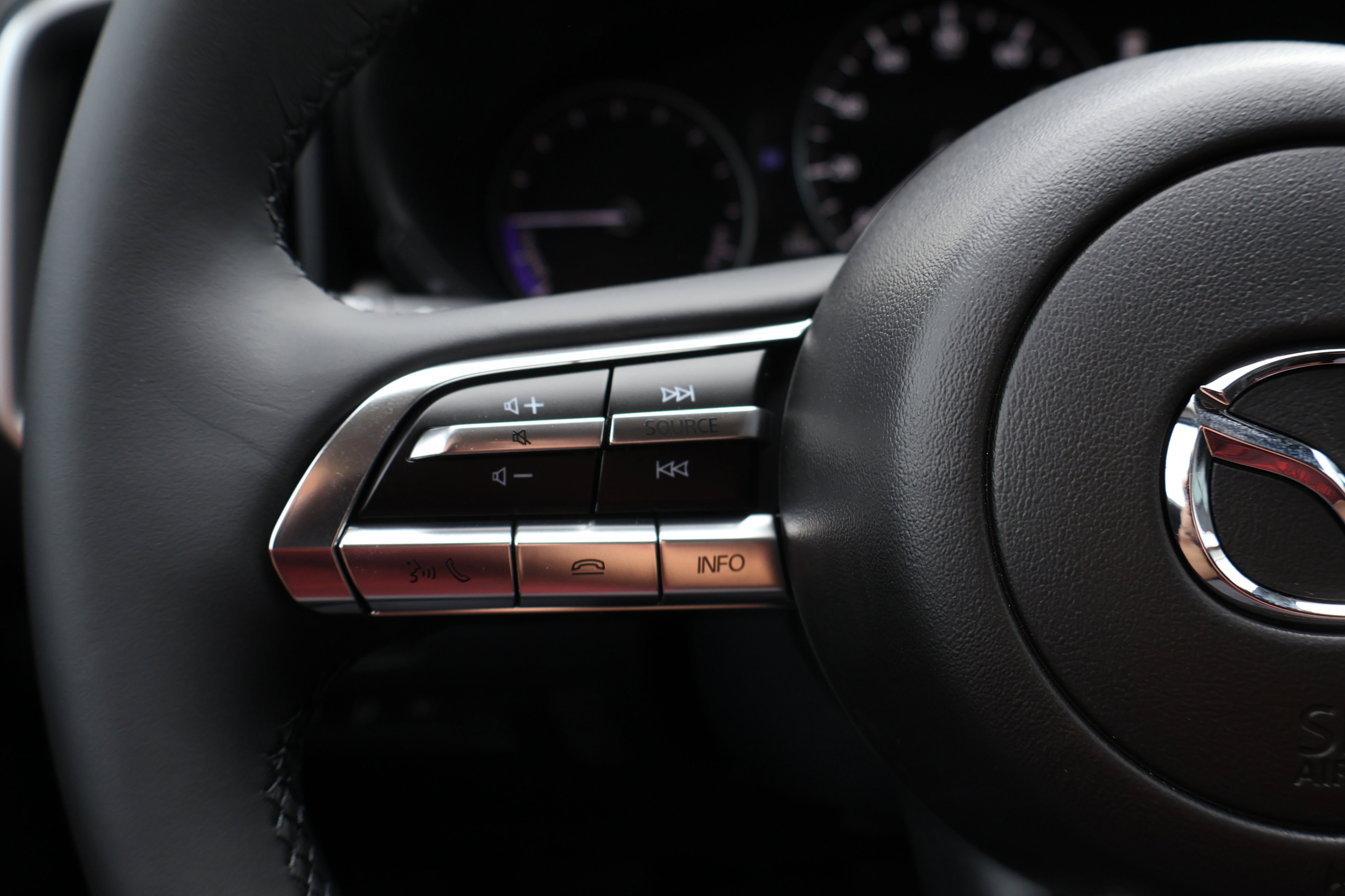 2025 Mazda CX-50 Premium photo 9
