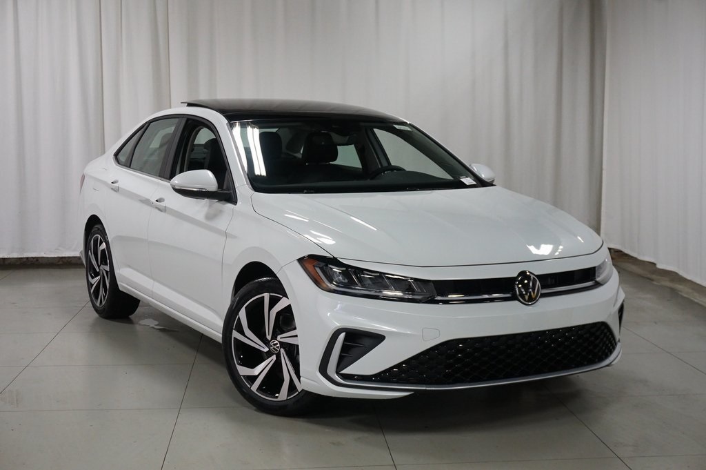 2025 Volkswagen Jetta 1.5T SEL photo 2