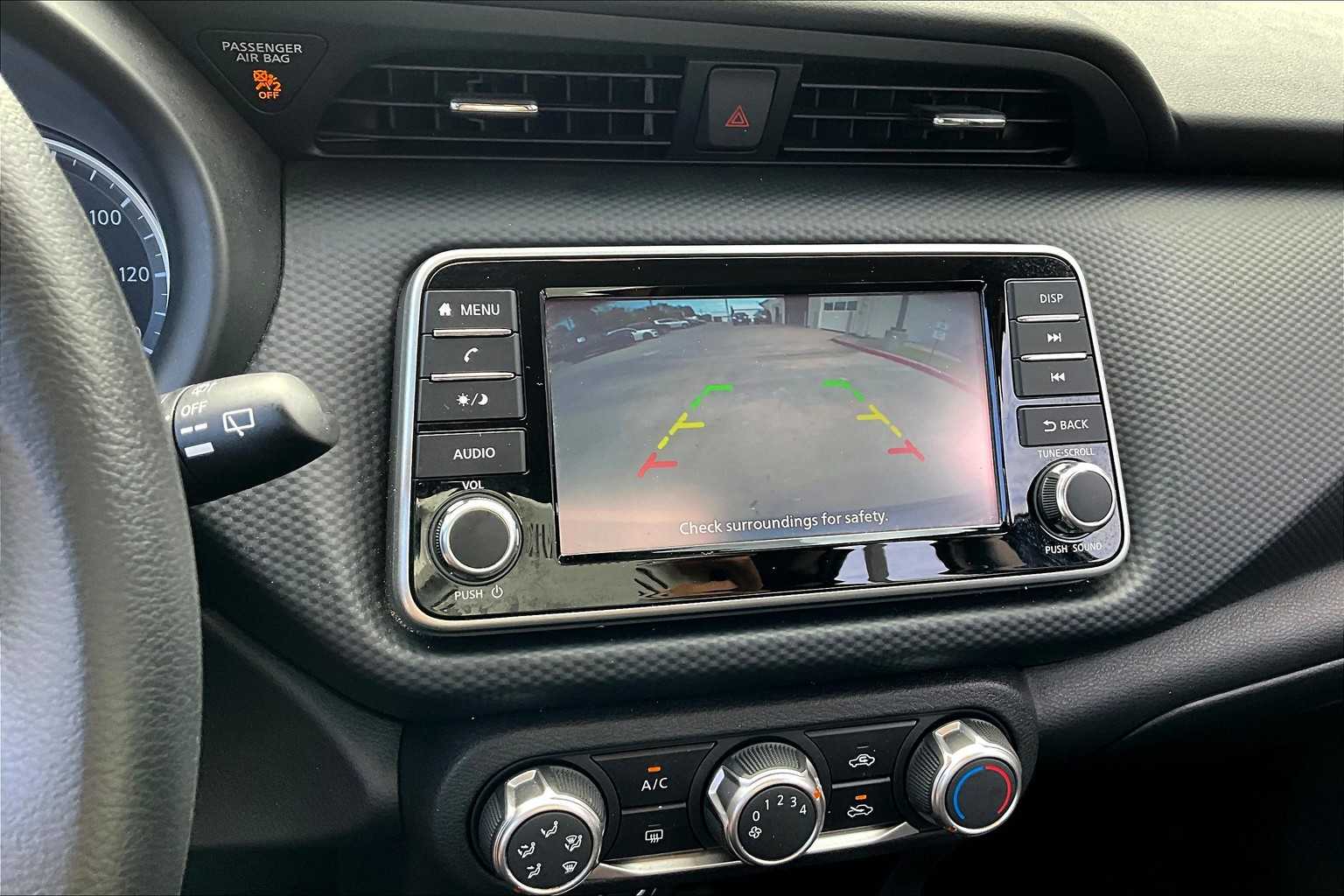 2024 Nissan Kicks S photo 24