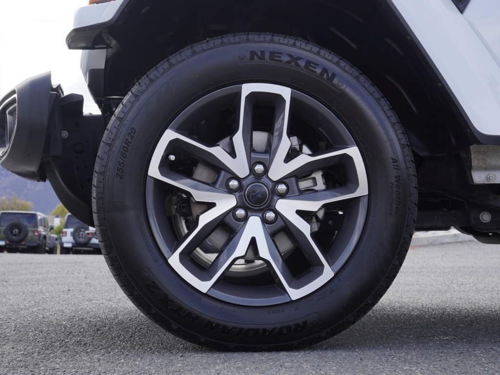 Used 2024 White Jeep Sport S 4xe image 10