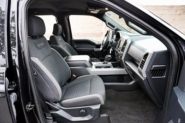 2020 Ford F-150 Raptor photo 12