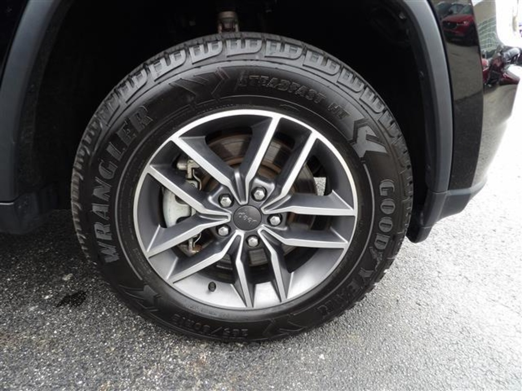 2022 Jeep Cherokee Limited photo 3