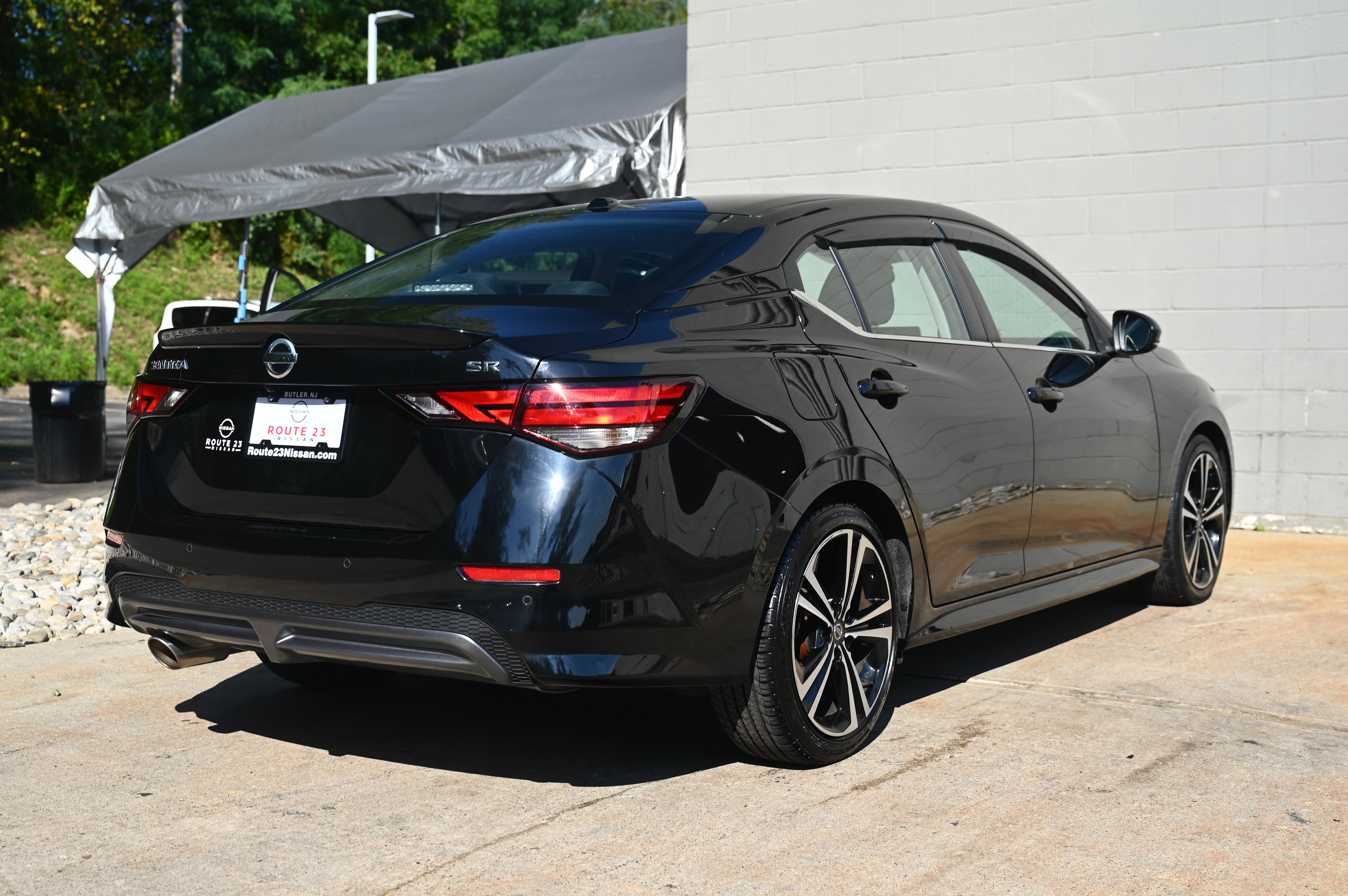 2021 Nissan Sentra SR photo 5