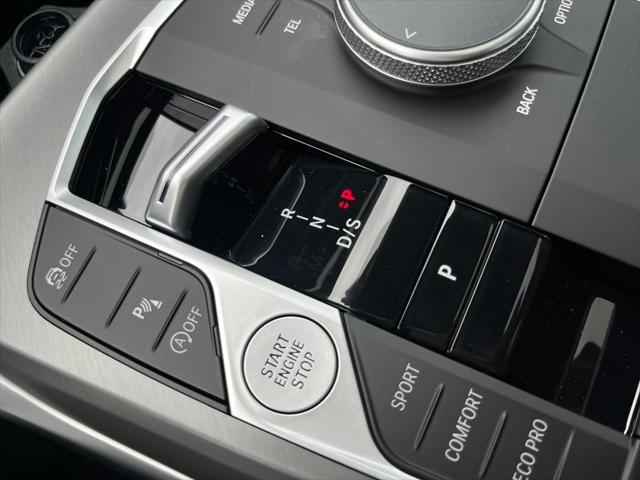 2025 Bmw 230i Coupe photo 2