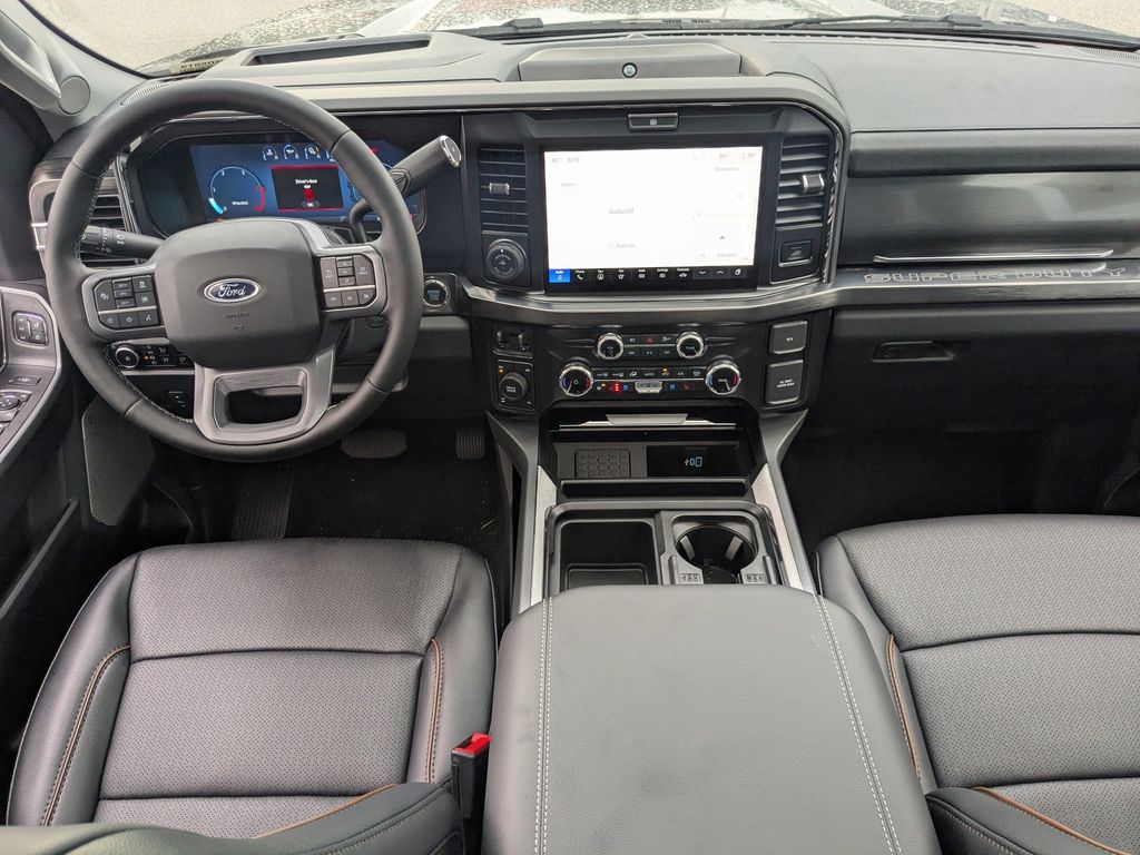 2025 Ford F-250 Lariat photo 18
