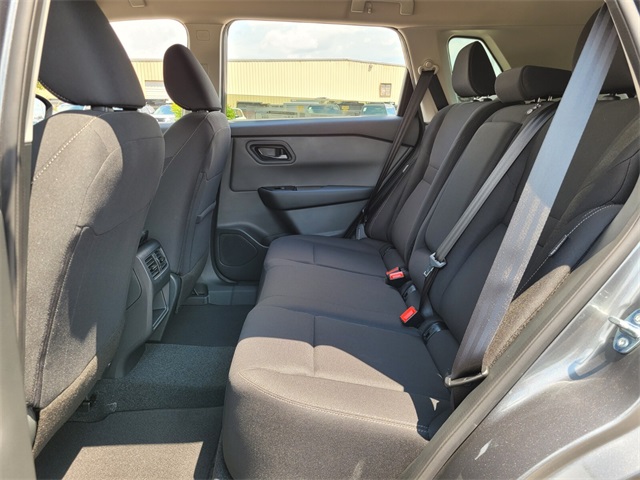2026 Nissan Rogue S photo 10