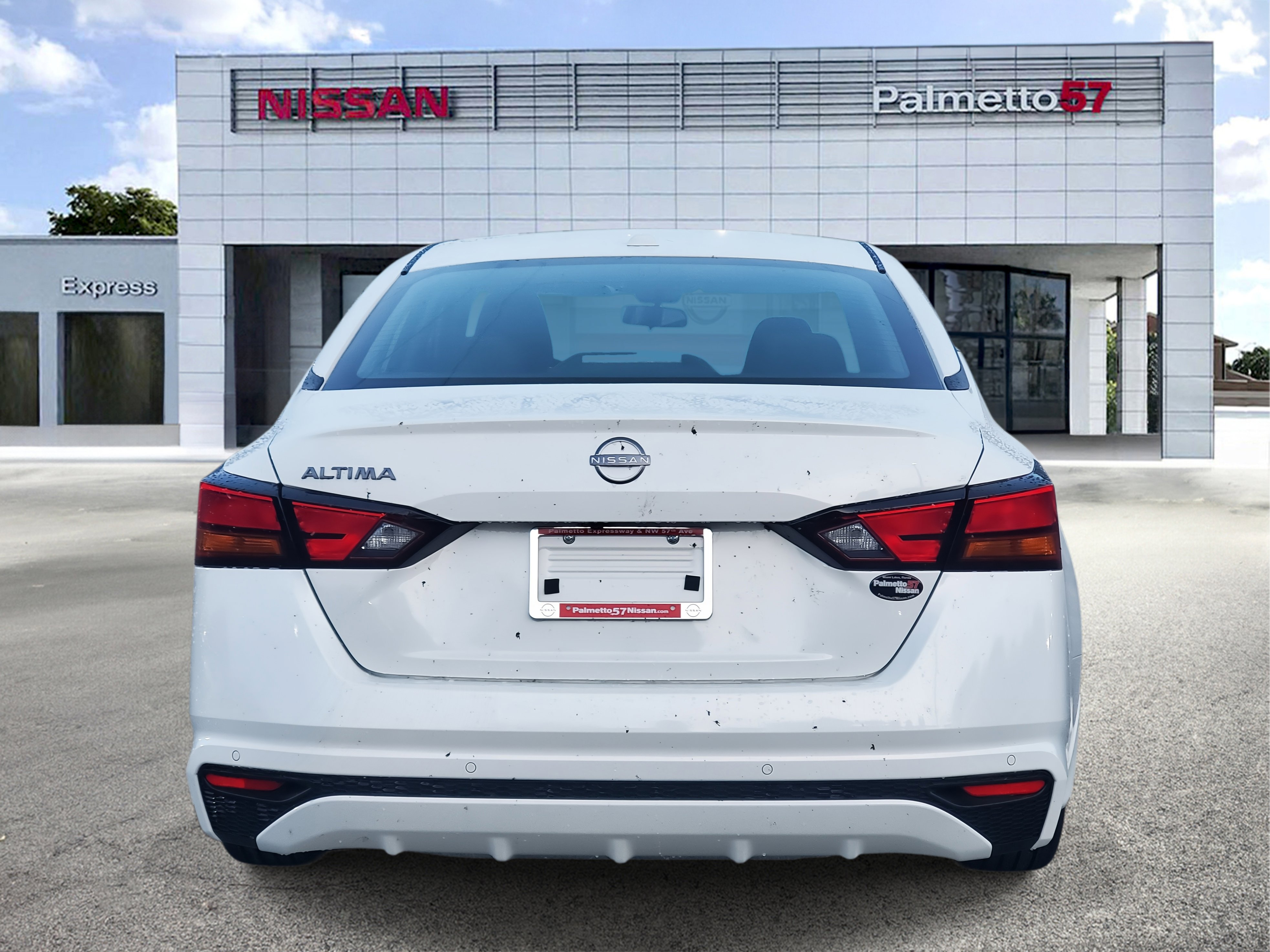 2025 Nissan Altima 2.5 SV photo 4