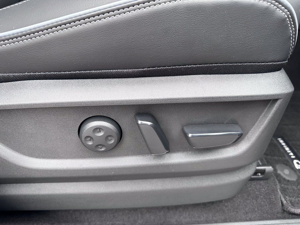 2025 Infiniti QX80 Luxe photo 39