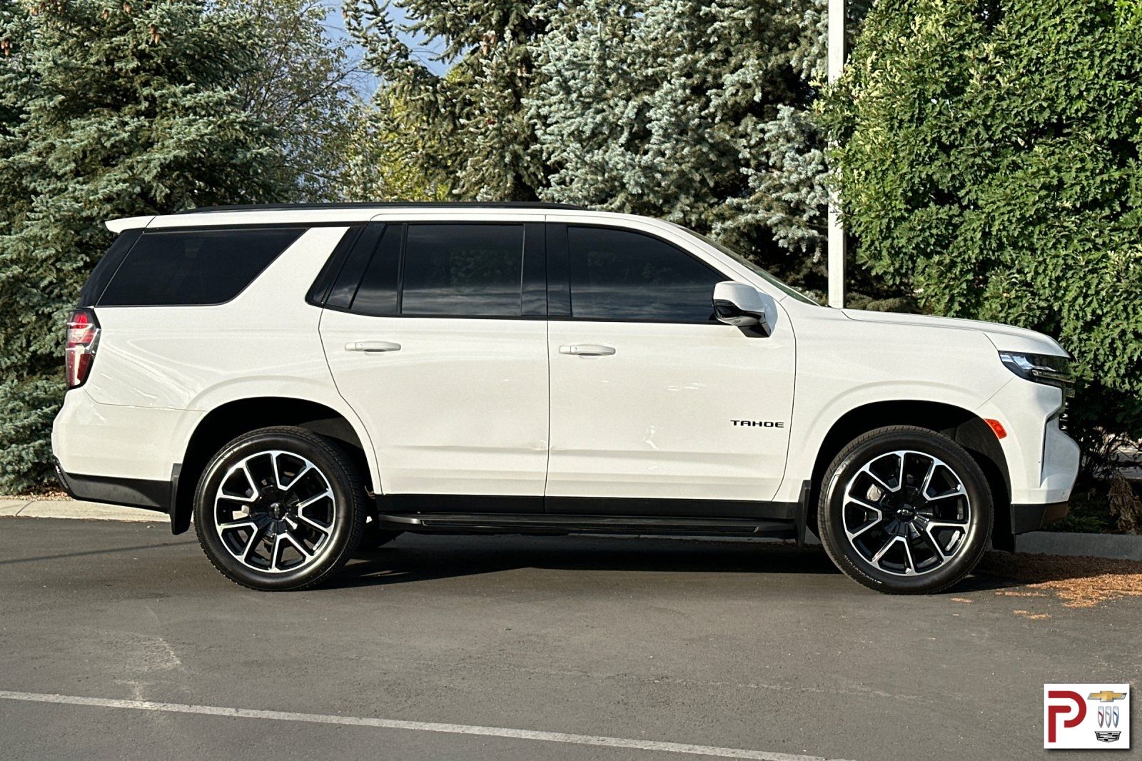 2021 Chevrolet Tahoe RST photo 3