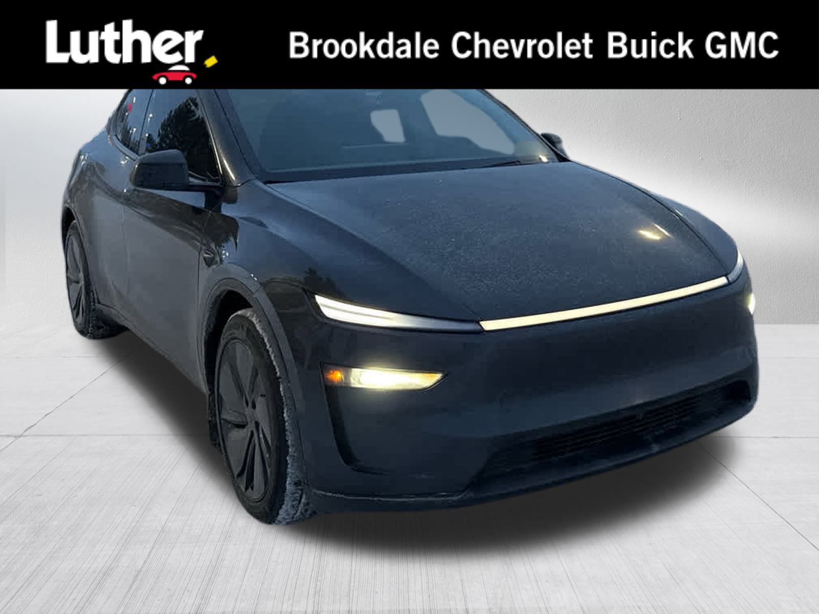 2026 Tesla Model Y Premium's photo