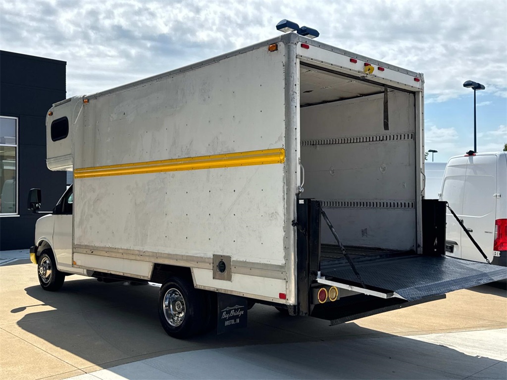 2013 Chevrolet Express 3500 Work Van photo 9