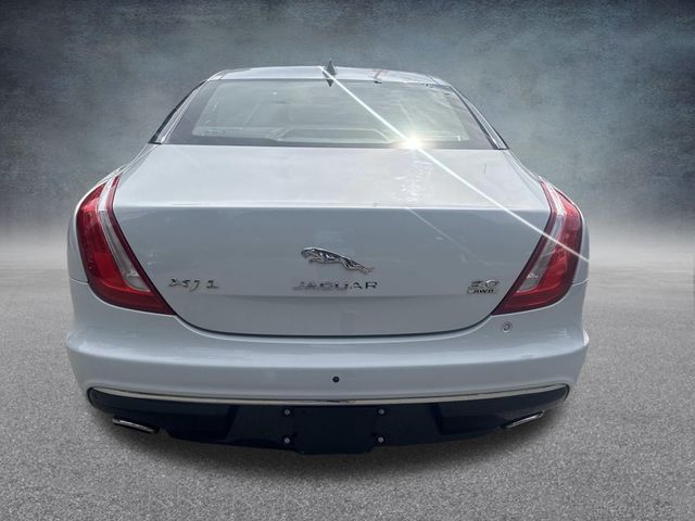 2019 Jaguar XJ Supercharged photo 4