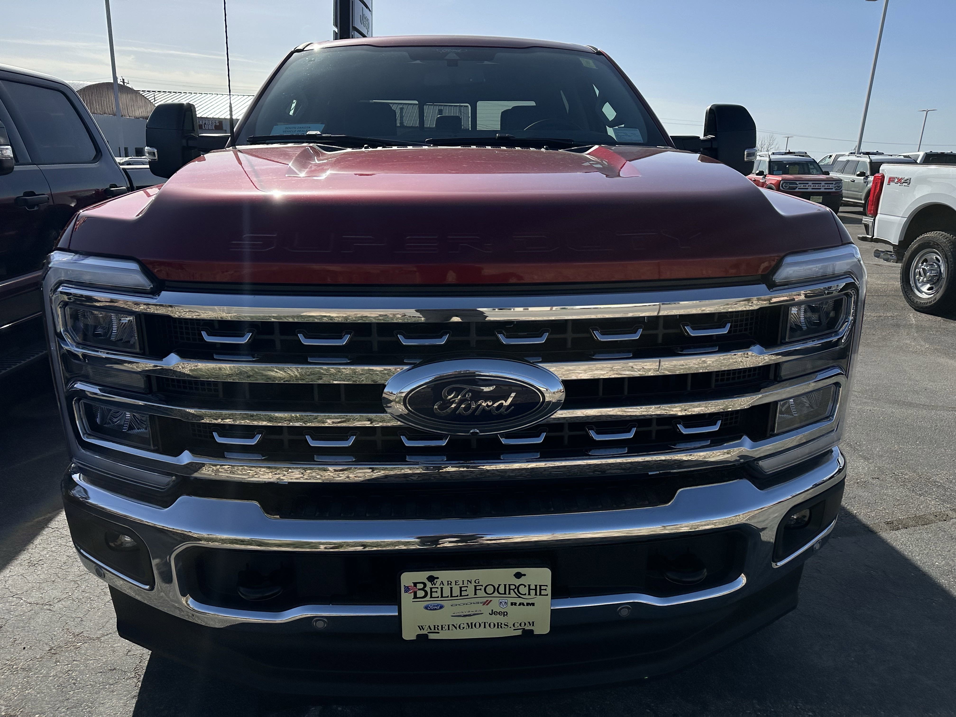 New 2025 Ruby Red Metallic Tinted Clearcoat Ford LARIAT image 11