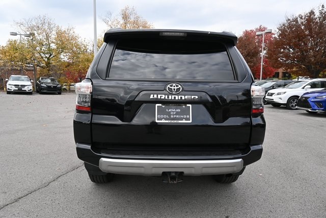 2020 Toyota 4Runner Premium TRD Off-Road photo 4