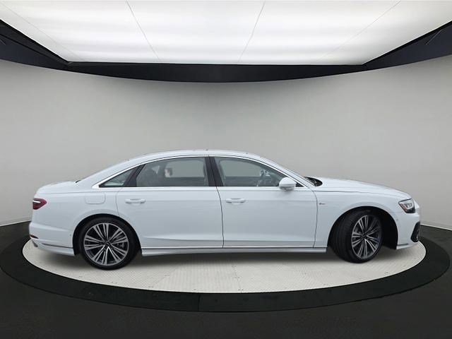 2022 Audi A8 L 55 TFSI Quattro photo 6