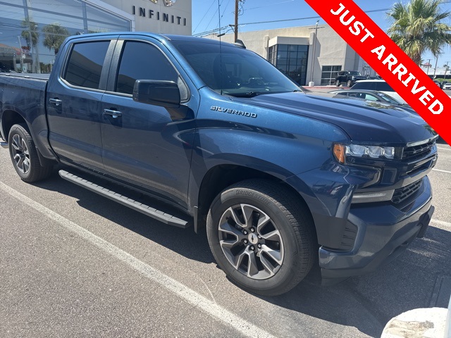 2019 Chevrolet Silverado 1500 RST photo 2