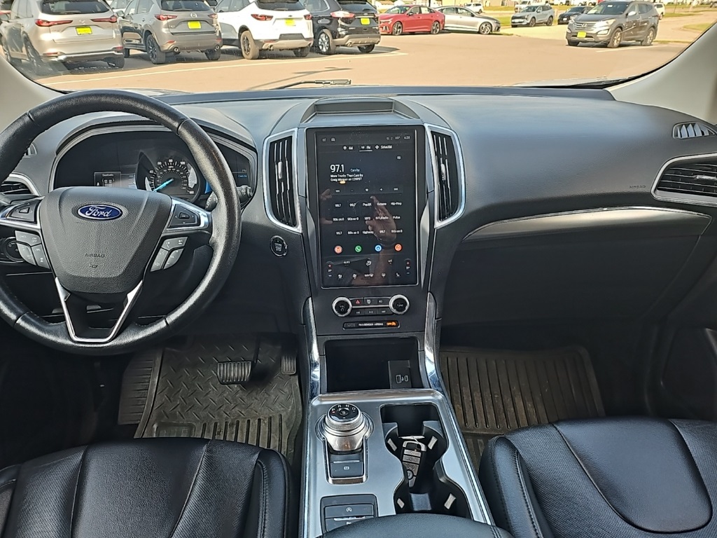 2022 Ford Edge Titanium photo 24