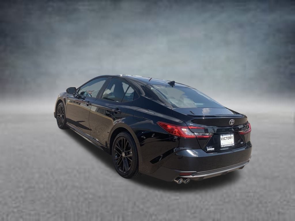 2026 Toyota Camry SE photo 5
