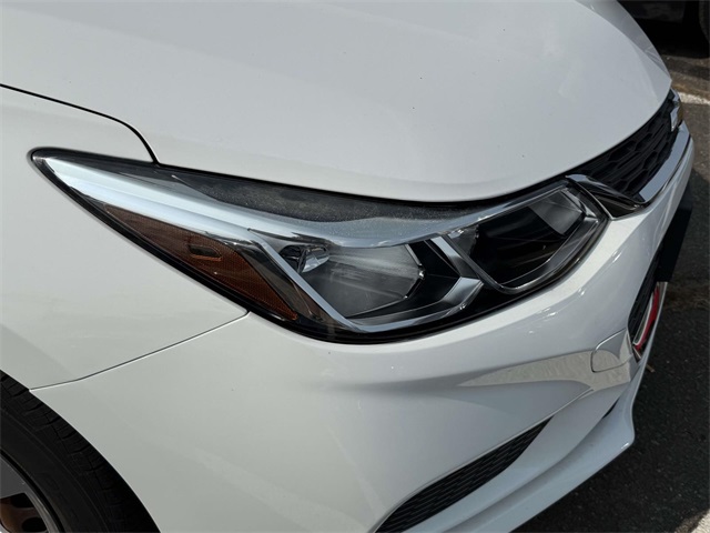 2018 Chevrolet Cruze LS photo 9