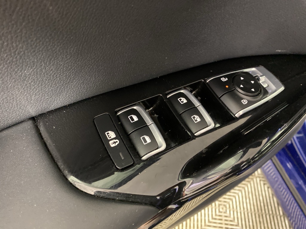 2025 Kia K5 GT-Line photo 16