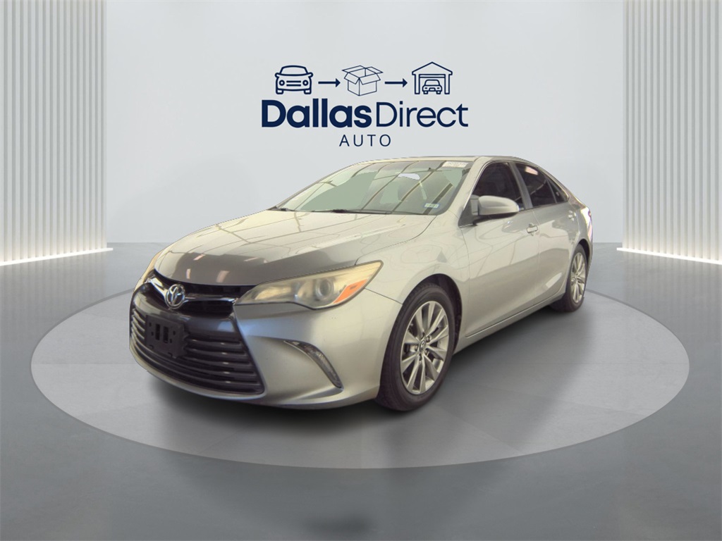 2017 Toyota Camry XLE photo 4