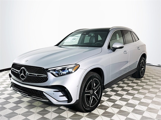 2026 Mercedes Benz GLC 300 photo 2