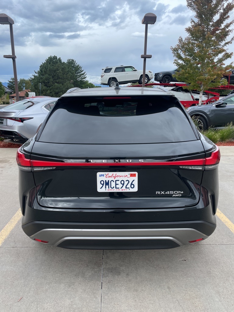 2024 Lexus RX 450h+ Luxury photo 8
