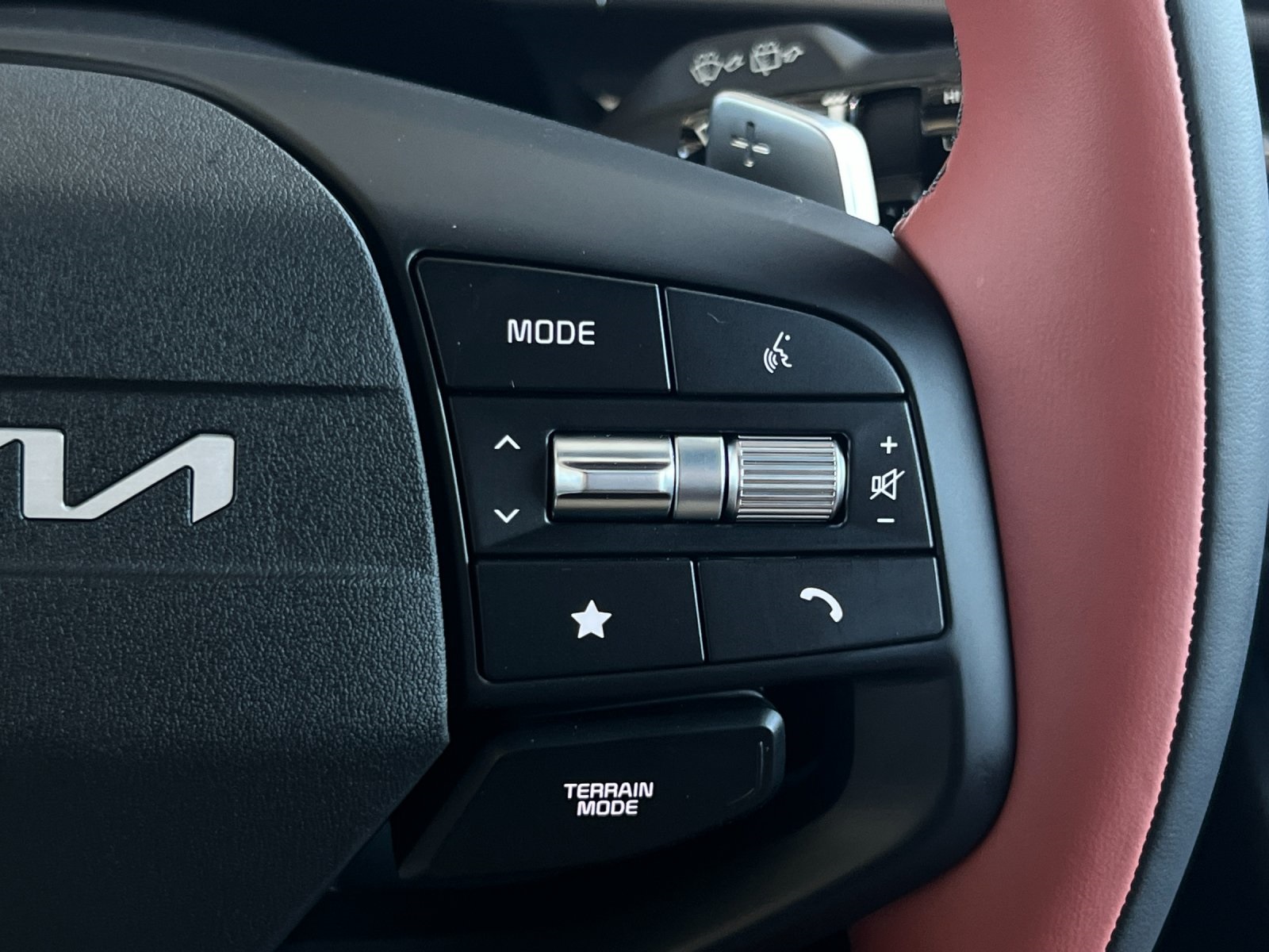 2026 Kia Sportage Hybrid photo 28