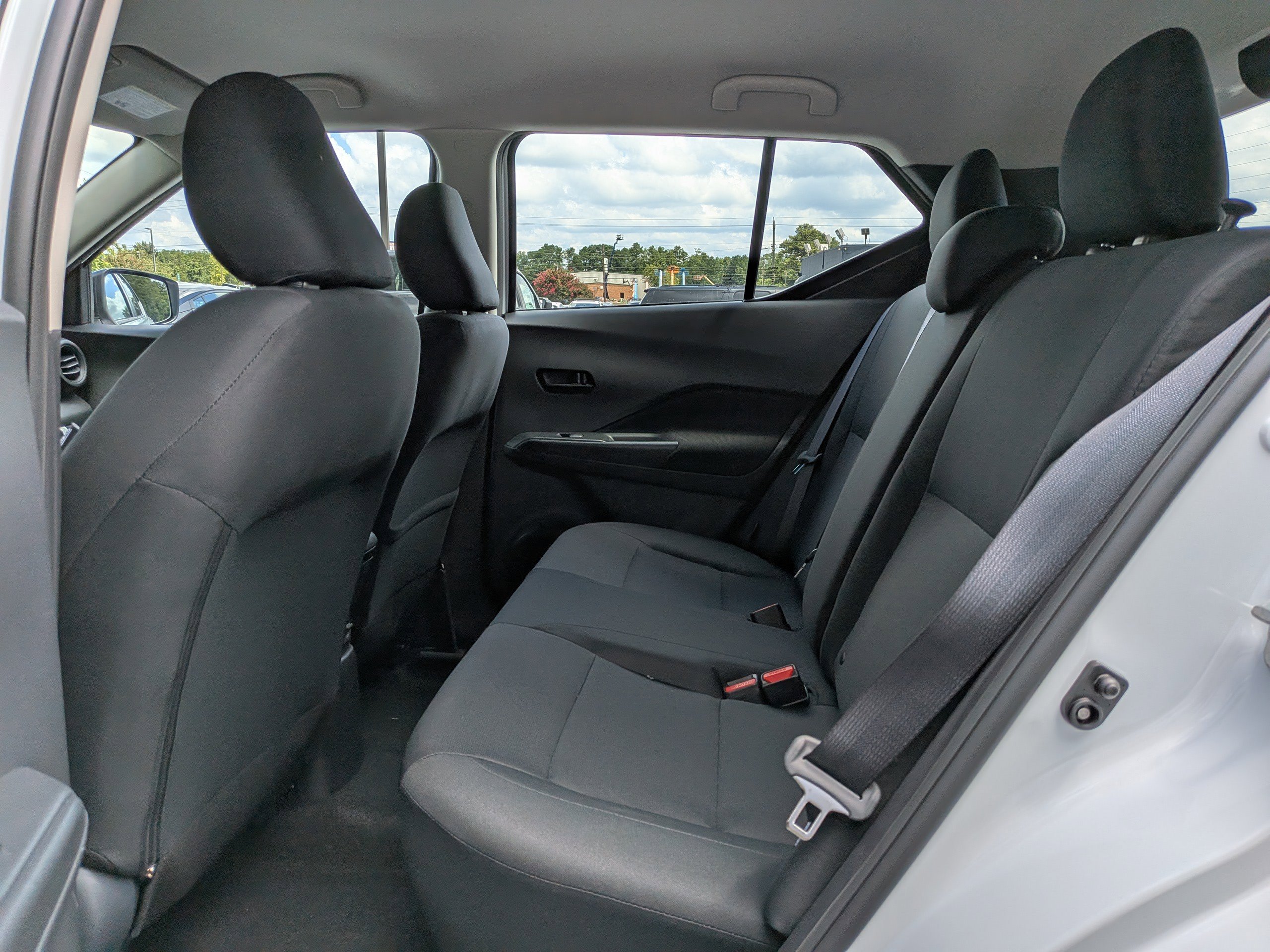2025 Nissan Kicks Play S photo 6