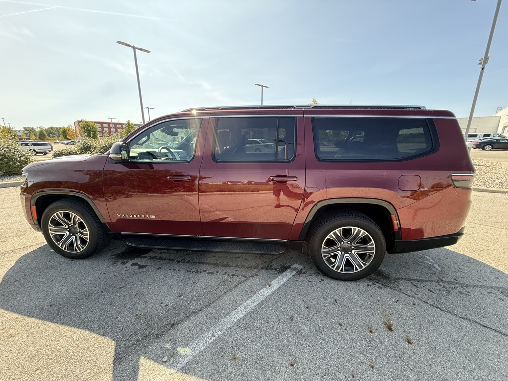 2024 Jeep Wagoneer L Series II photo 5